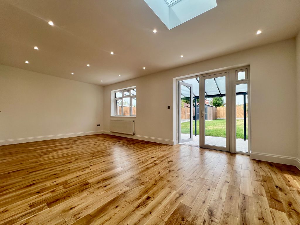 Property photo 3 of 21 Img_3539