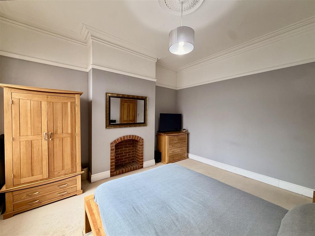 Additional image 15 of 5 bed town house for saleHerrick Road, Loughborough LE11