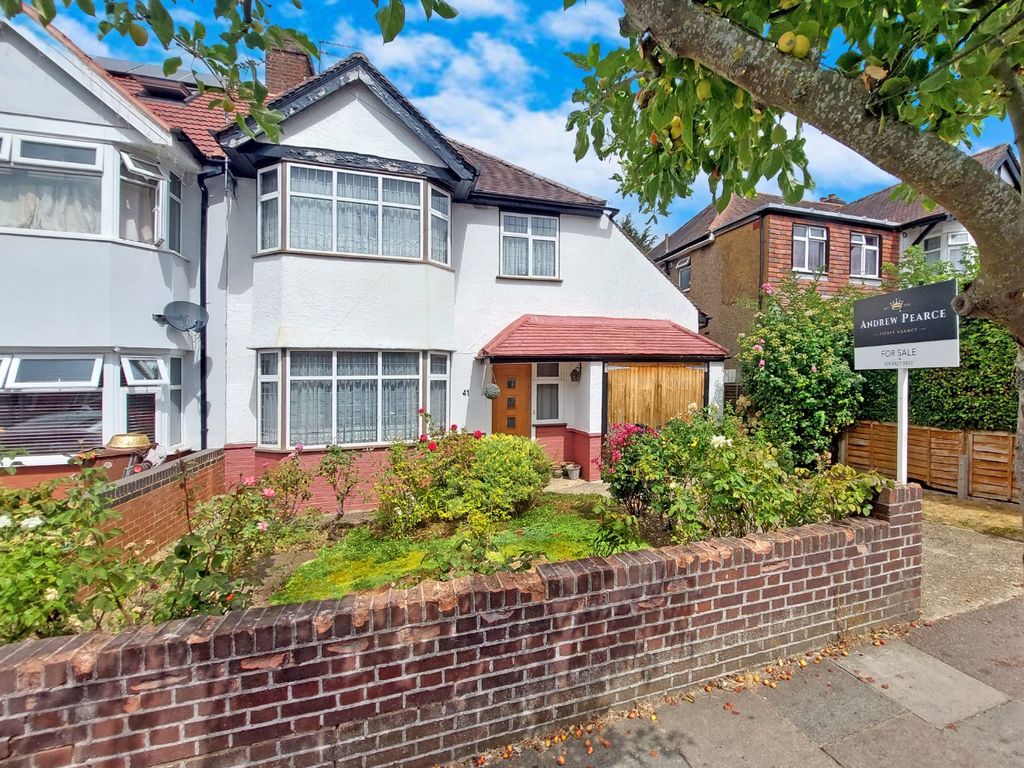 Property photo 1 of 13 5501590