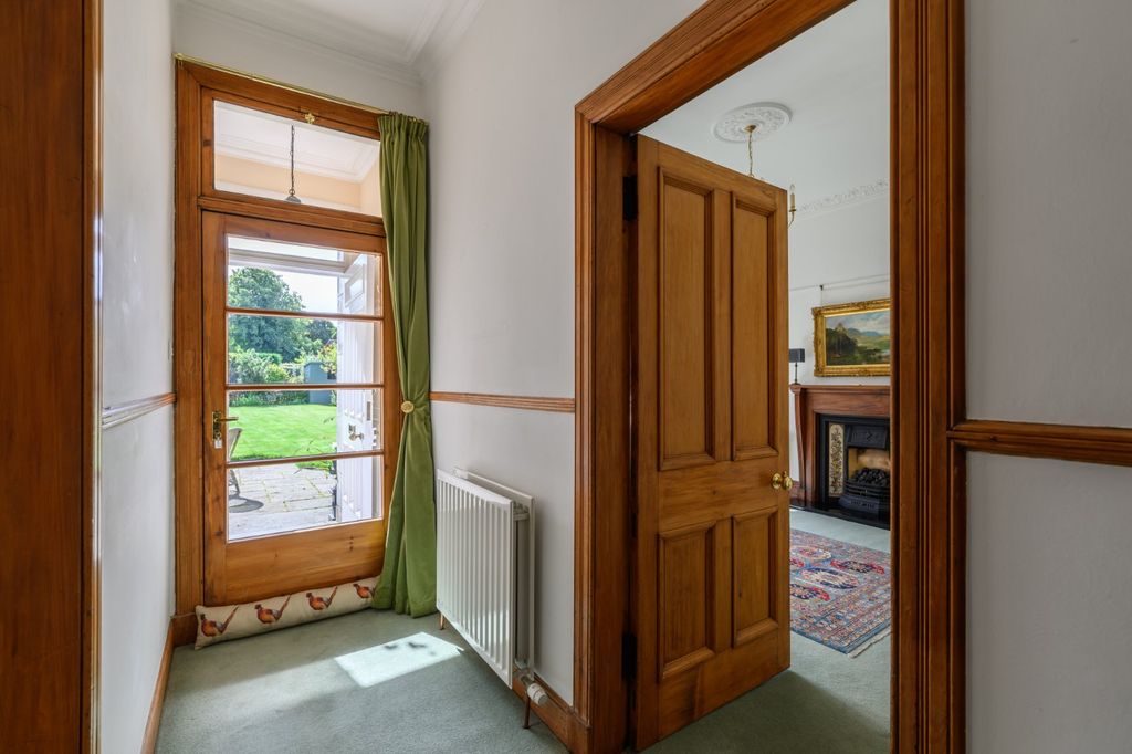 Property photo 3 of 33 Hall