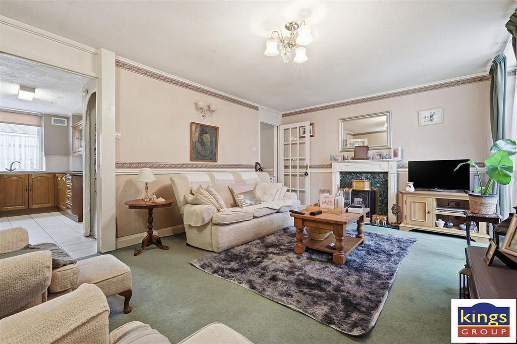 Property photo 3 of 14