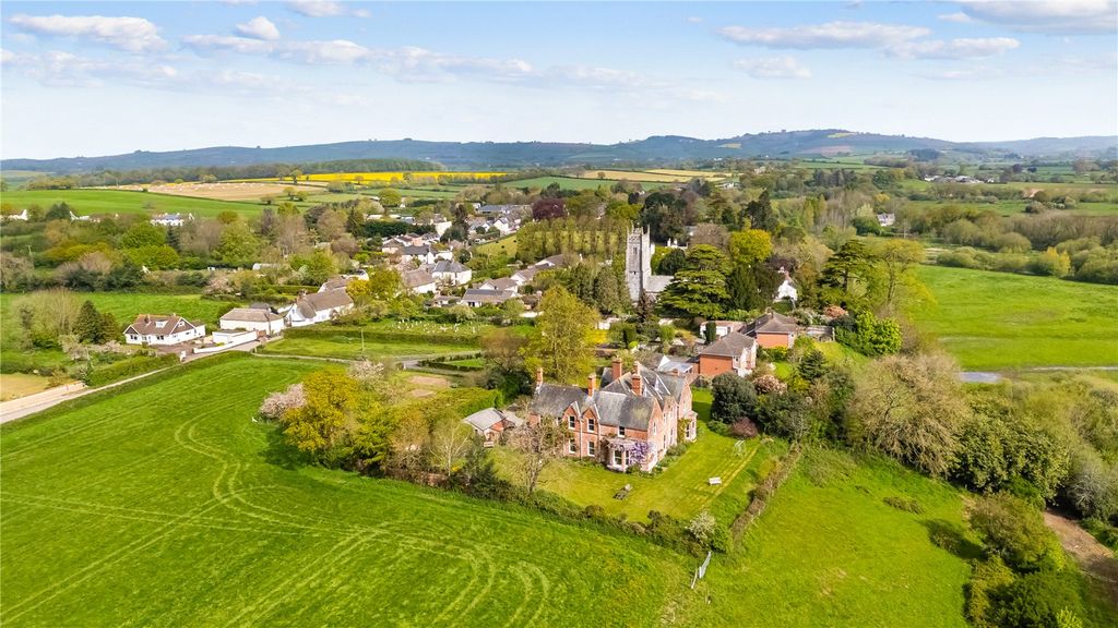 Property photo 1 of 23 The Old Vicarage
