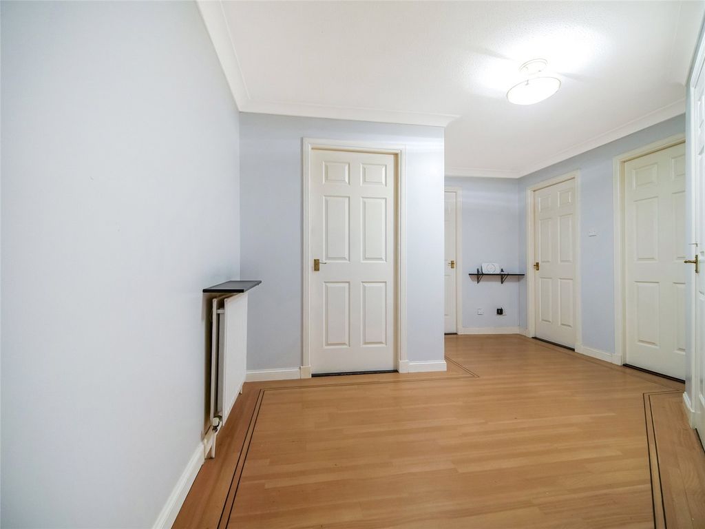 Property photo 2 of 17 Picture No. 04