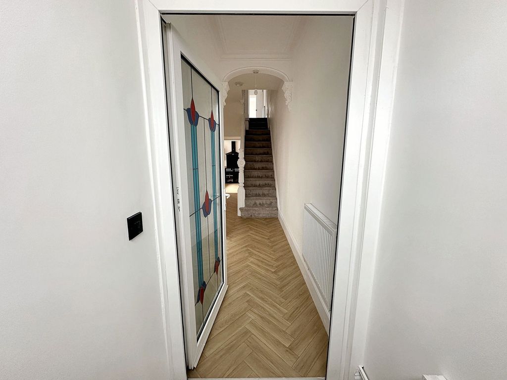 Property photo 3 of 24