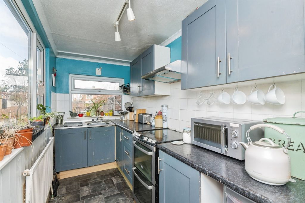 Property photo 3 of 15