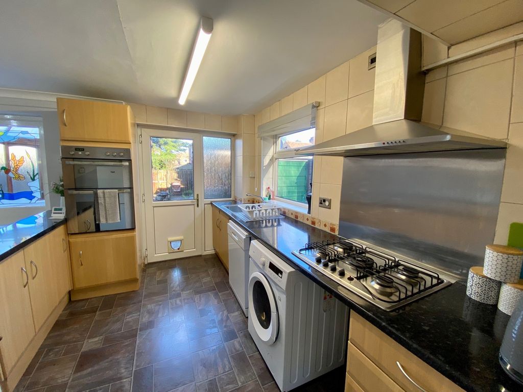 Property photo 3 of 21