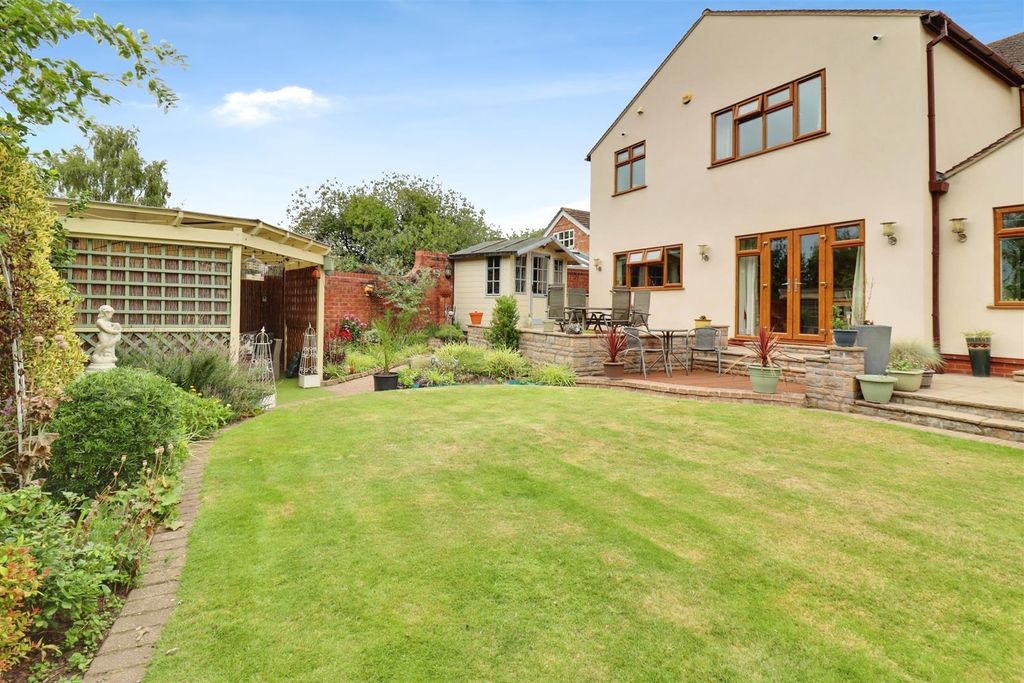 Property photo 2 of 34