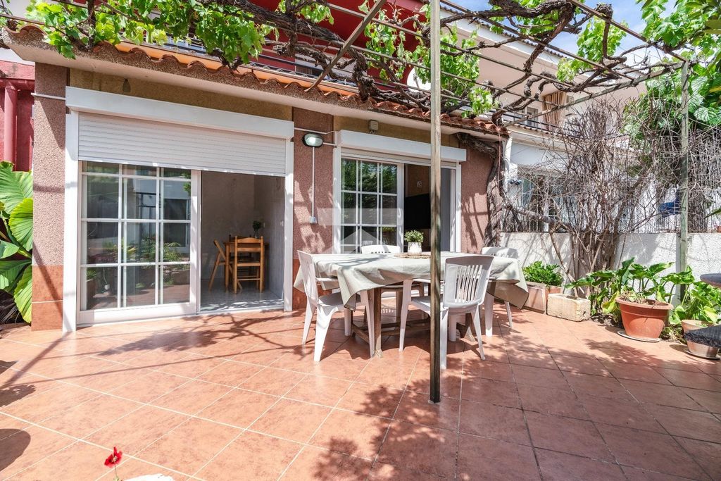Property photo 1 of 49