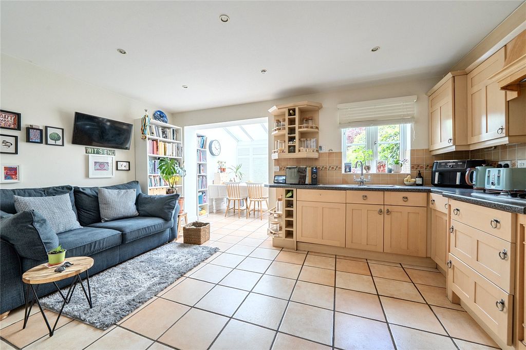 Property photo 3 of 19 Picture No. 01