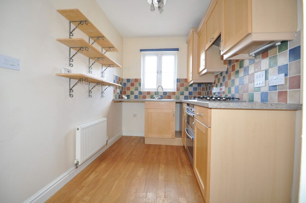 Property photo 2 of 20