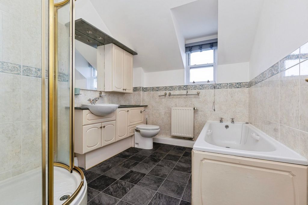 Additional image 19 of 4 bed town house for saleCrossgate Peth, Durham DH1