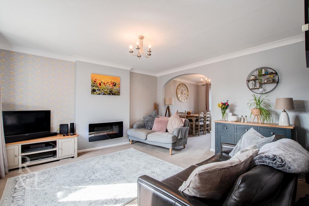 Property photo 3 of 24 Bb (30).Jpg