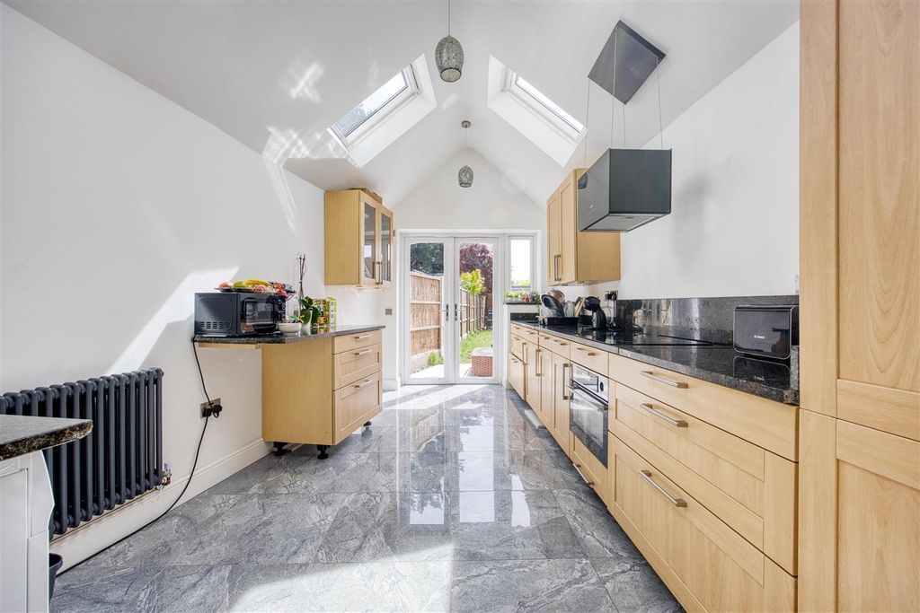 Property photo 2 of 14 Kitchen
