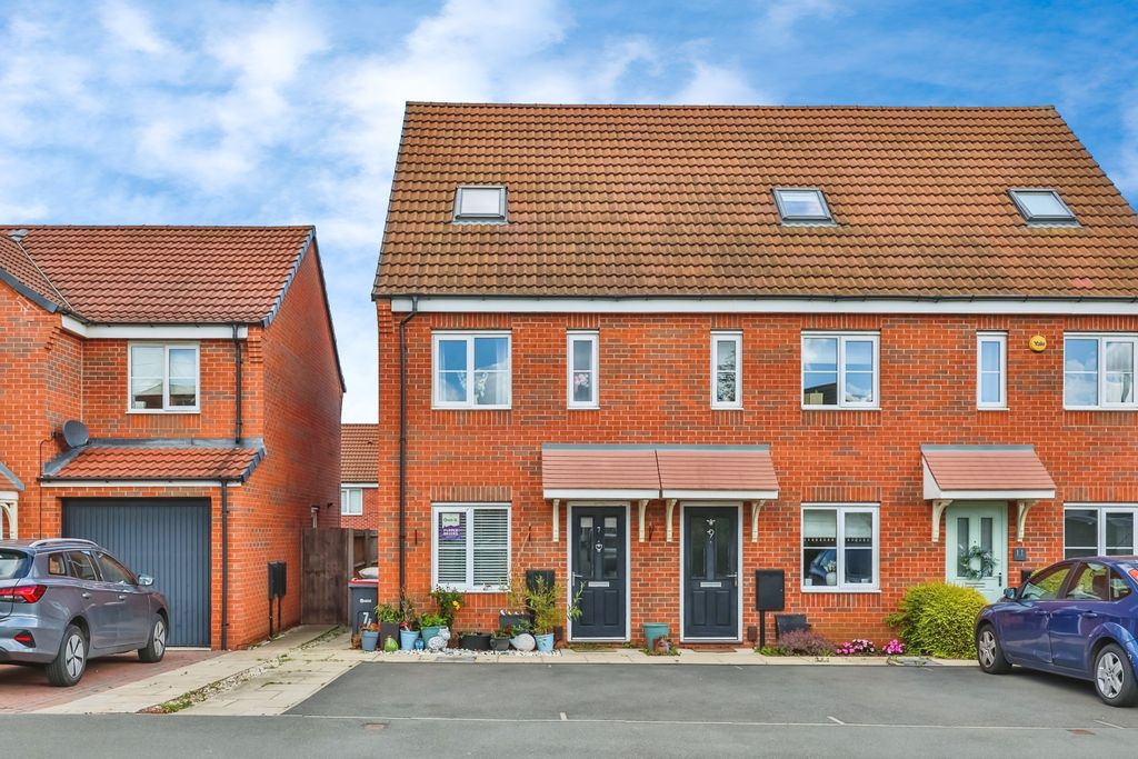 Property photo 1 of 15