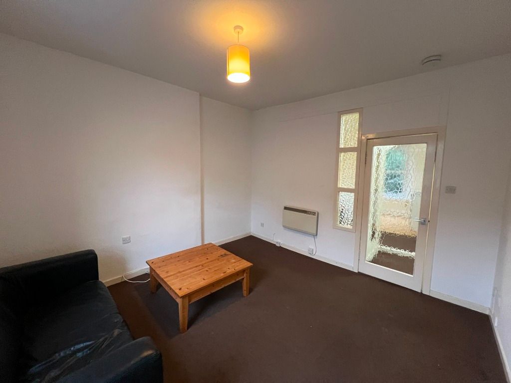 Property photo 3 of 11 Photo 3