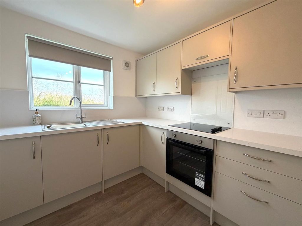 Property photo 2 of 12 c5.Jpeg