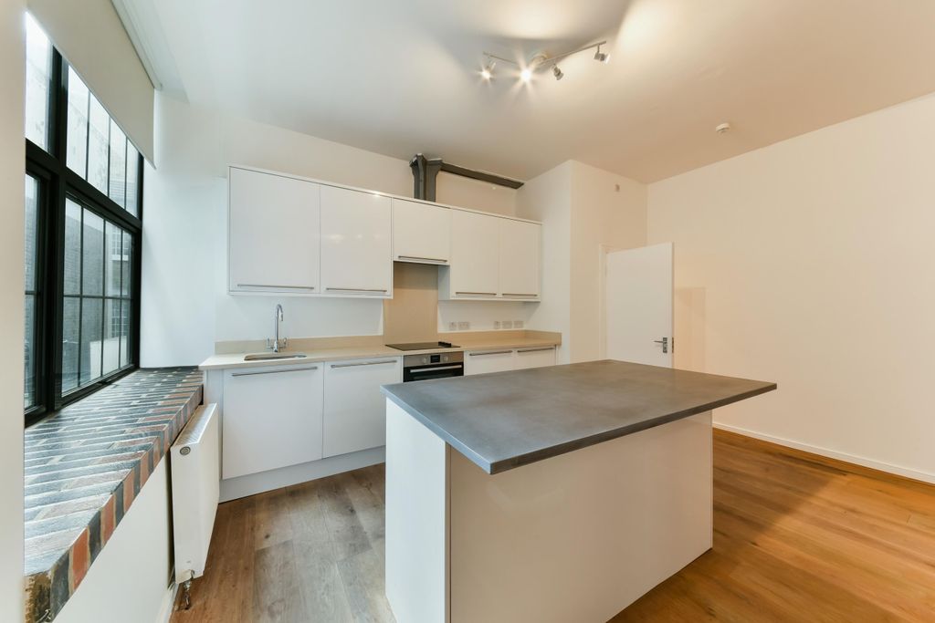 Property photo 3 of 9 Image