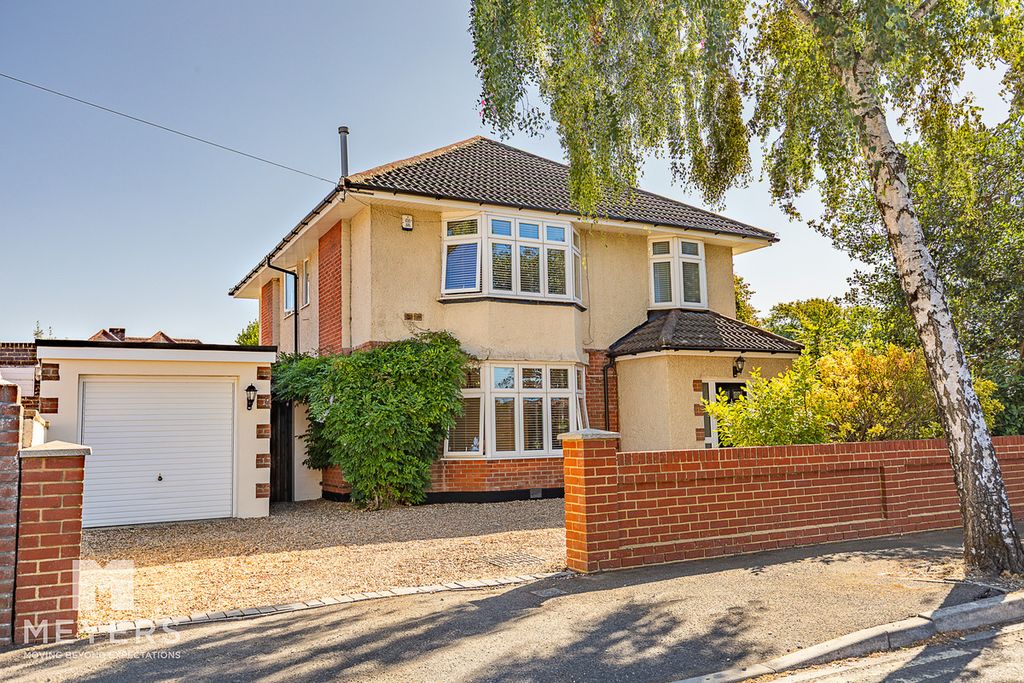 Property photo 1 of 22