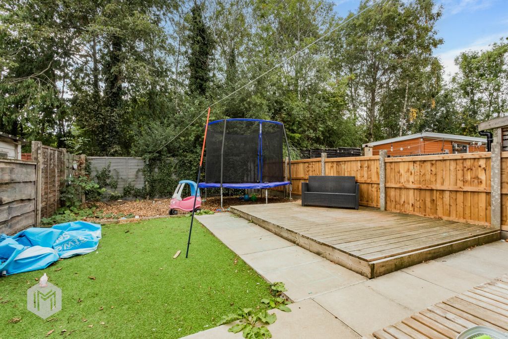 Property photo 2 of 15 Picture No. 10