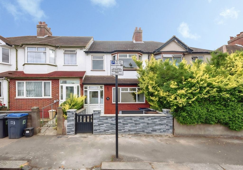 Property photo 1 of 12