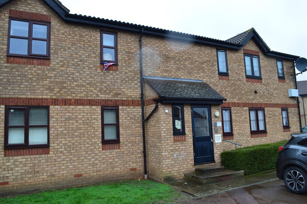 Property photo 1 of 8