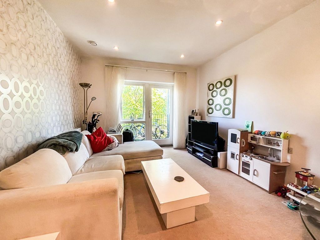 Property photo 3 of 9