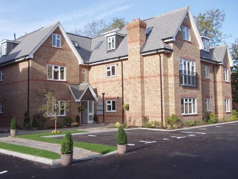 Property photo 1 of 9 Exterior