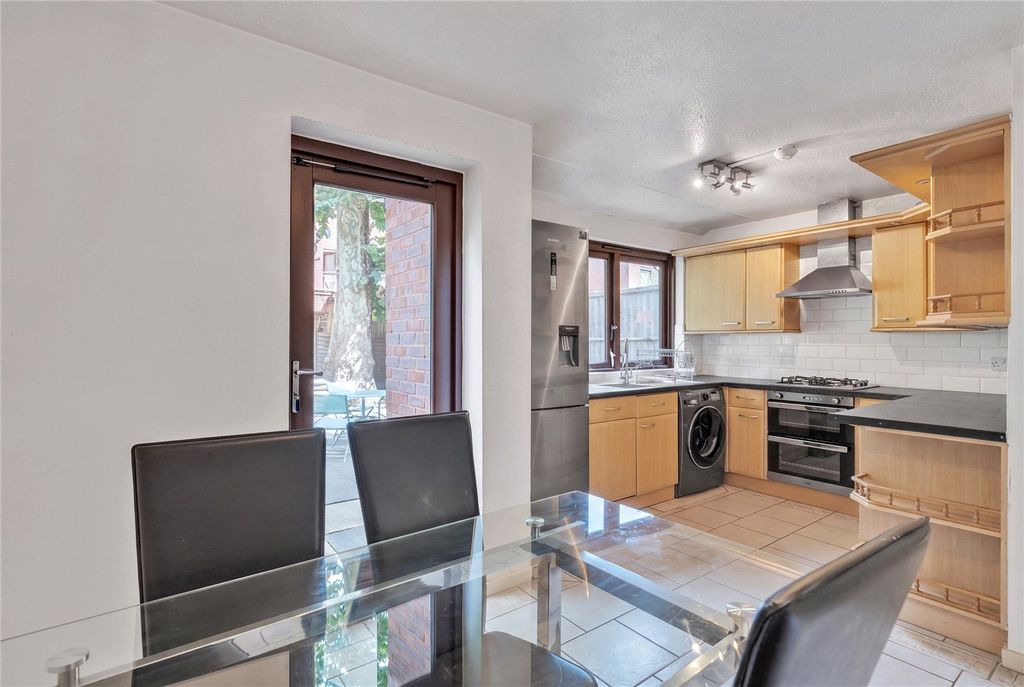 Property photo 1 of 18 Picture No. 22