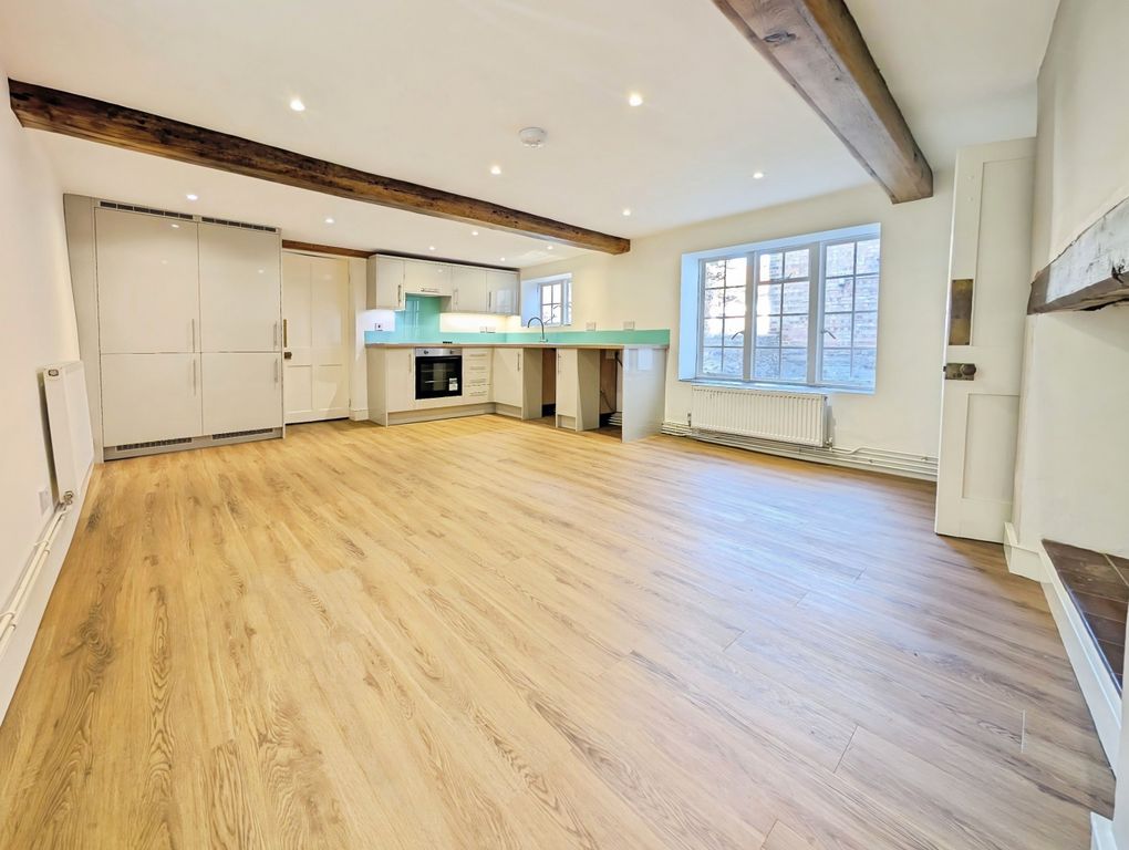 Property photo 3 of 8 Image