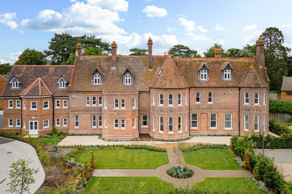 Property photo 1 of 11 Exterior