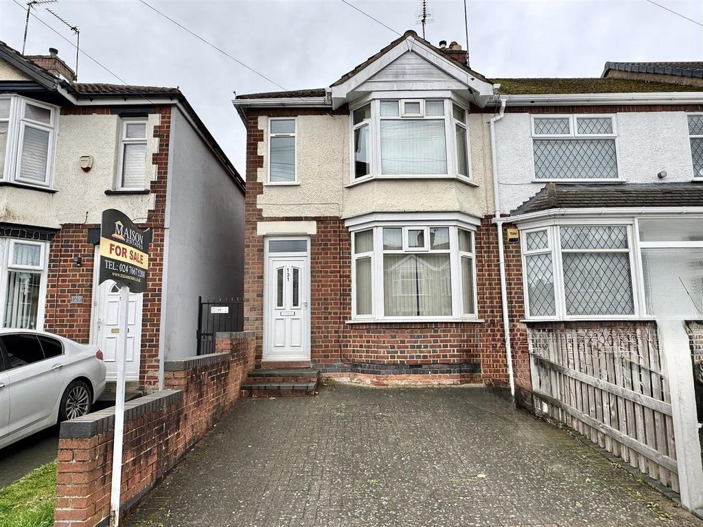 Property photo 1 of 8 Front - Maison.Jpg