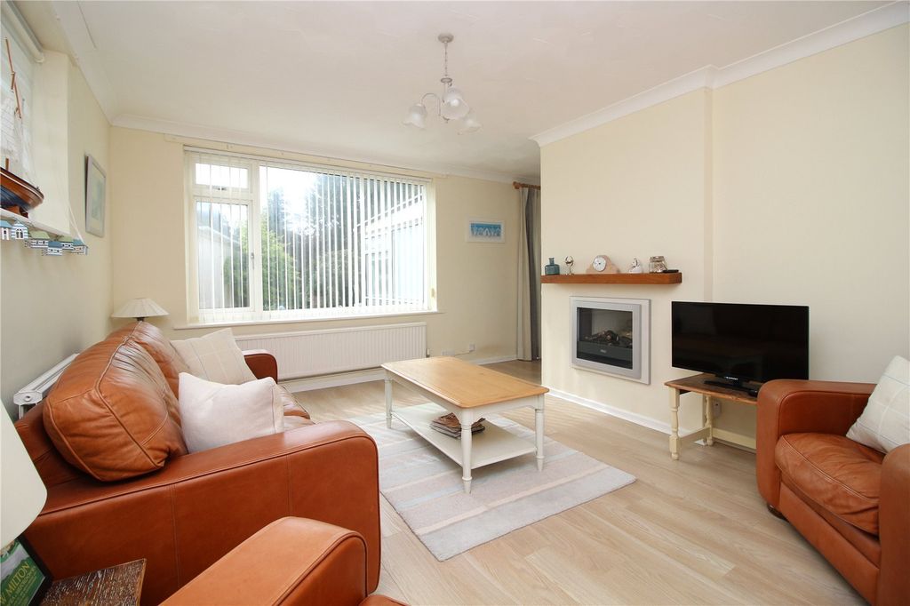 Property photo 3 of 12 Picture No. 18