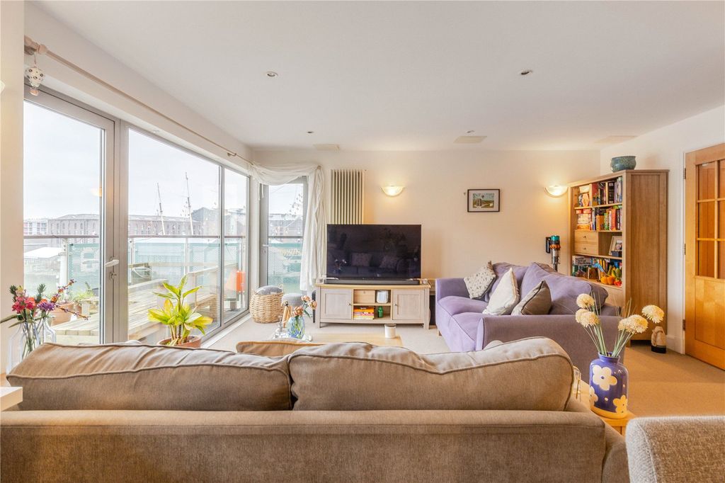 Property photo 2 of 17 Picture No. 26