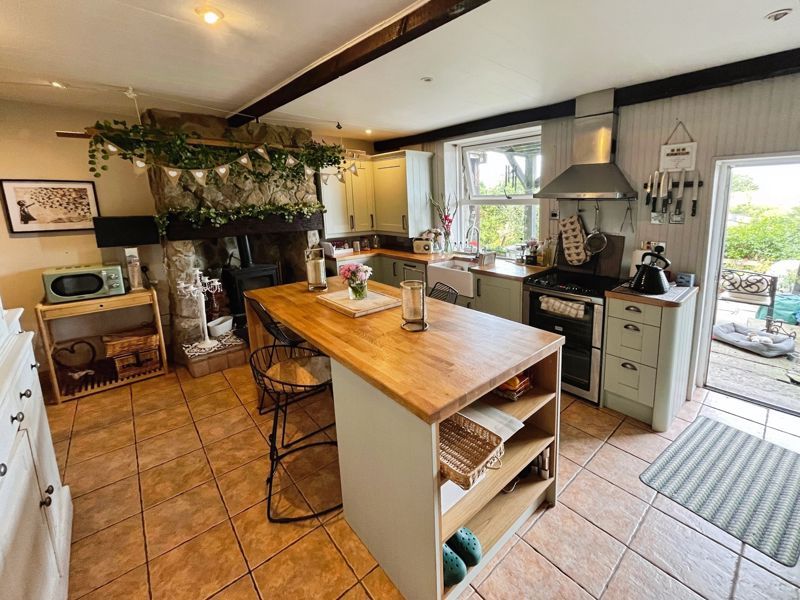 Property photo 1 of 24 Kitchen