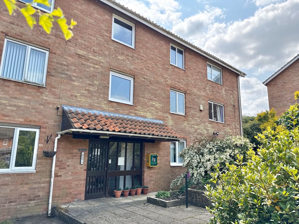 Property photo 1 of 8