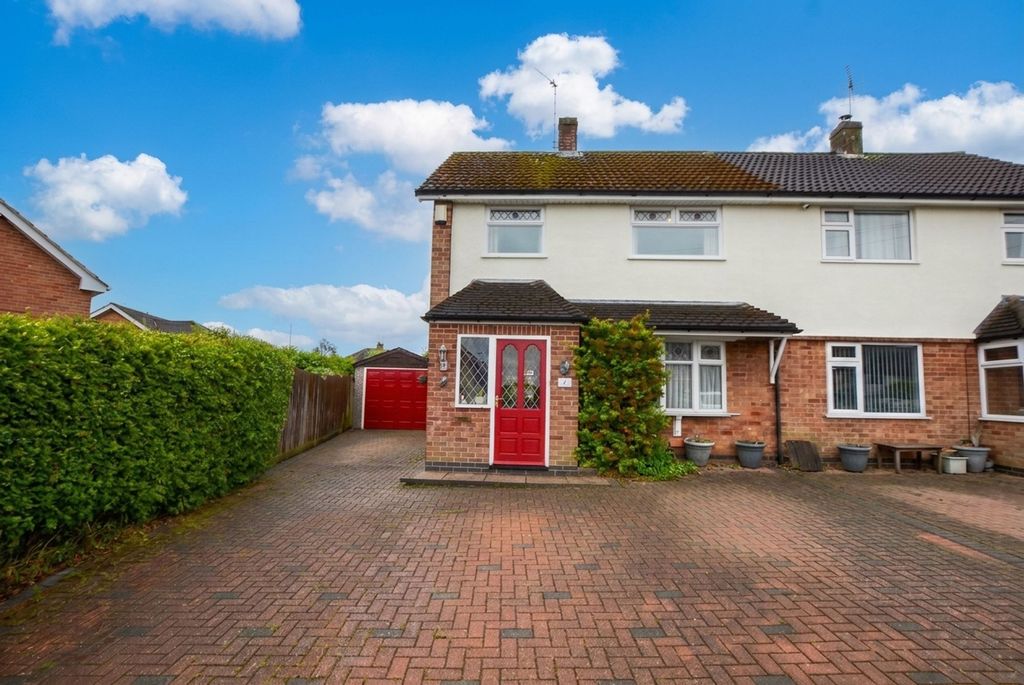 Property photo 1 of 18