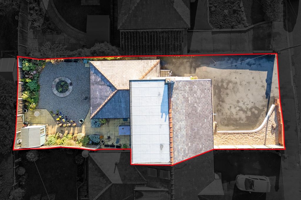 Property photo 3 of 20 4281585