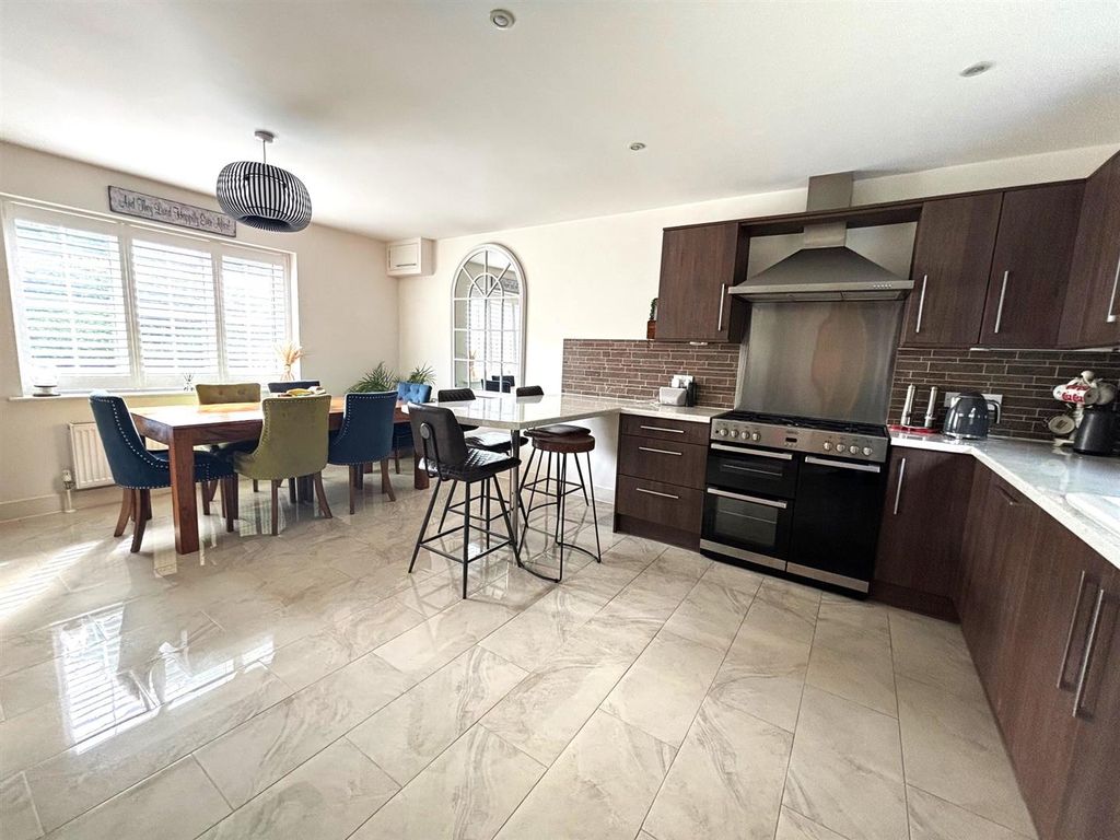 Property photo 3 of 15 4.Jpg