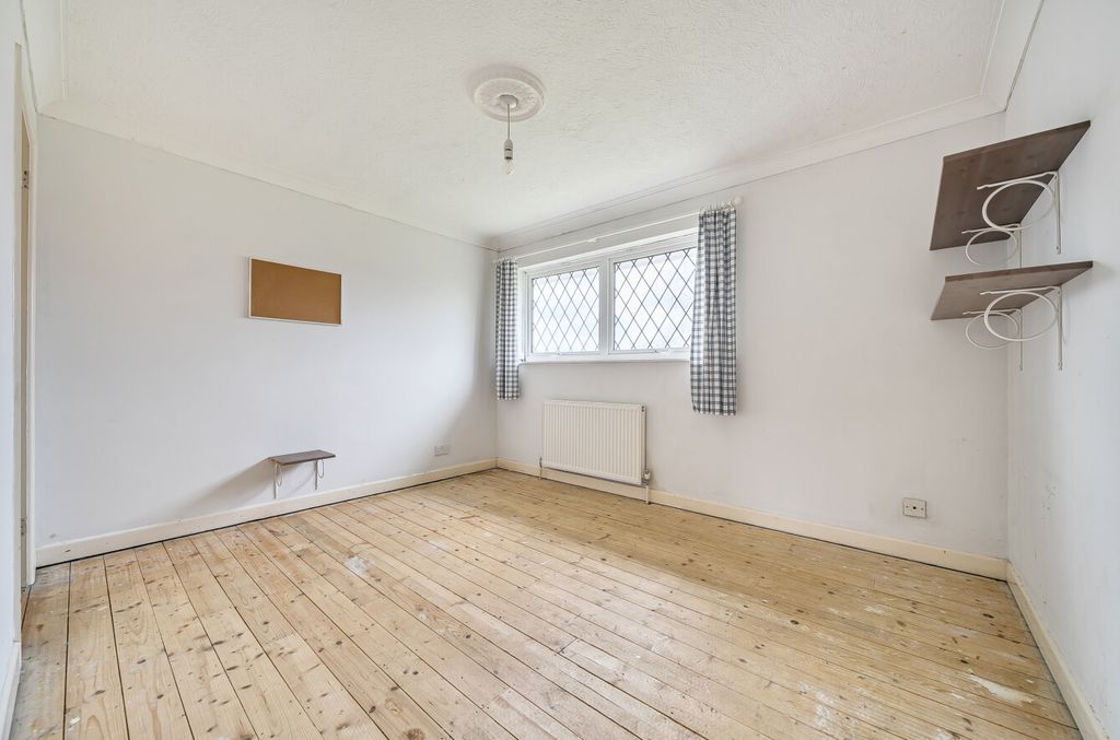 Property photo 2 of 14 1425253-17-69B057...