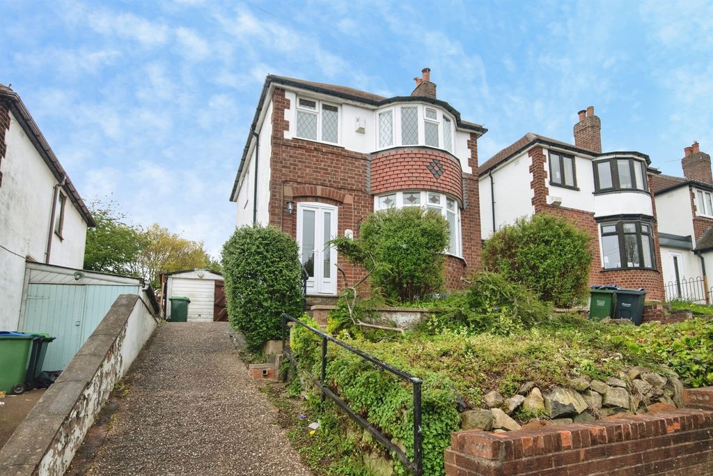 Property photo 1 of 16