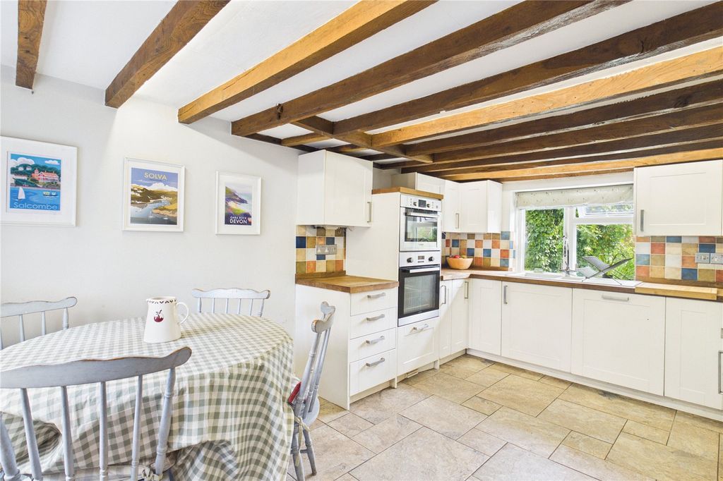 Property photo 2 of 18 Picture No. 01