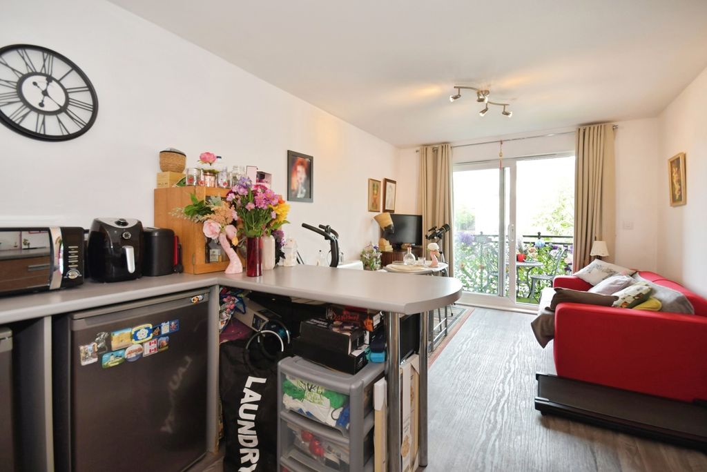 Property photo 2 of 13 Pbox-Img.Jpg