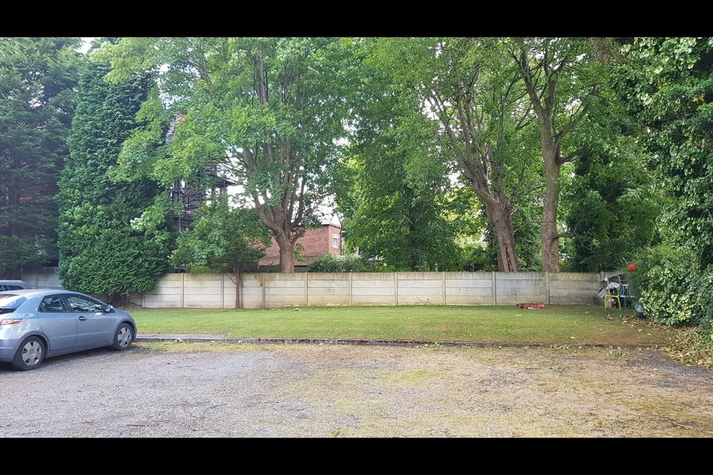 Property photo 3 of 20 Photo 2