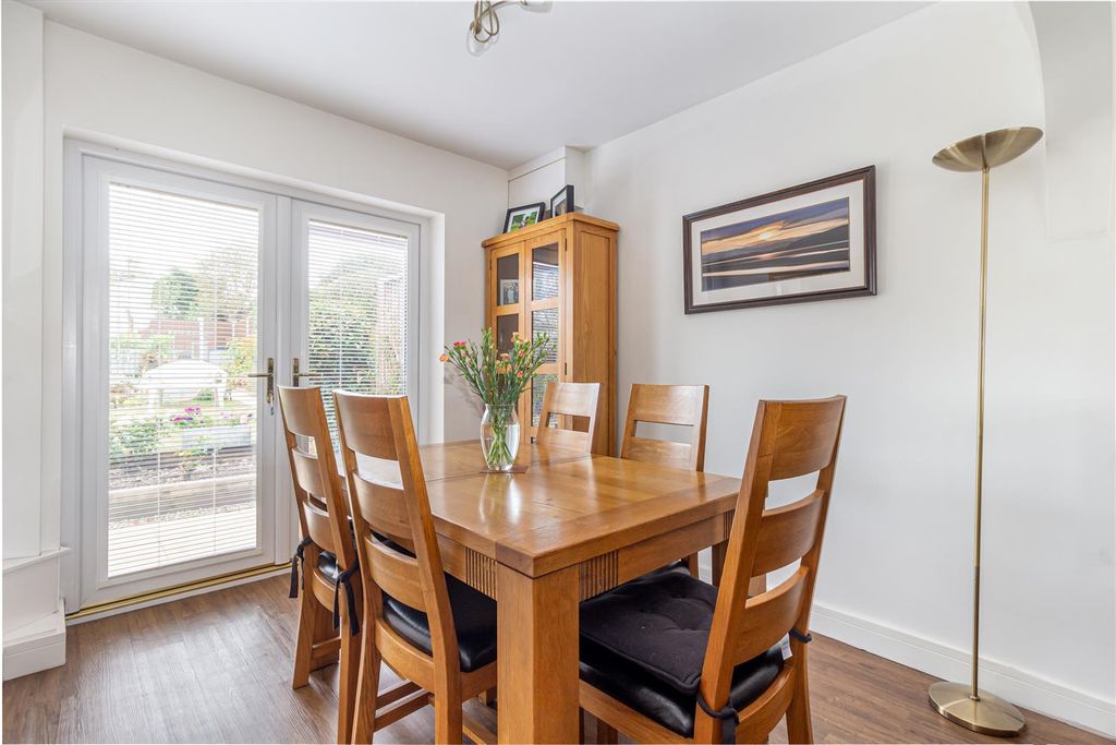 Property photo 3 of 18 Dining-Room-1.Jpg