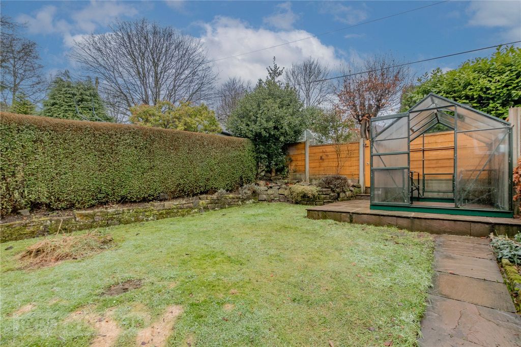 Property photo 2 of 25 Rear Garden