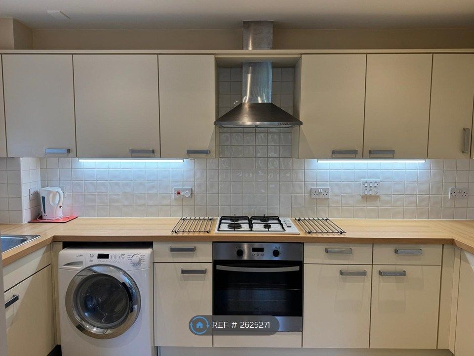 Property photo 1 of 22 Kitchen