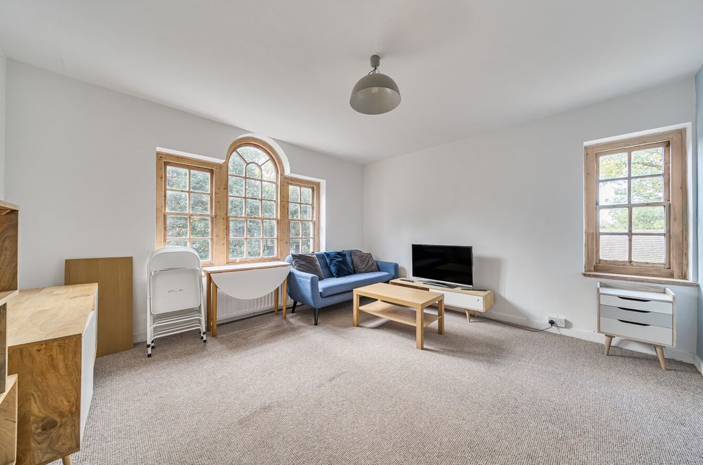 Property photo 2 of 10 1371698-7-69148Bf...