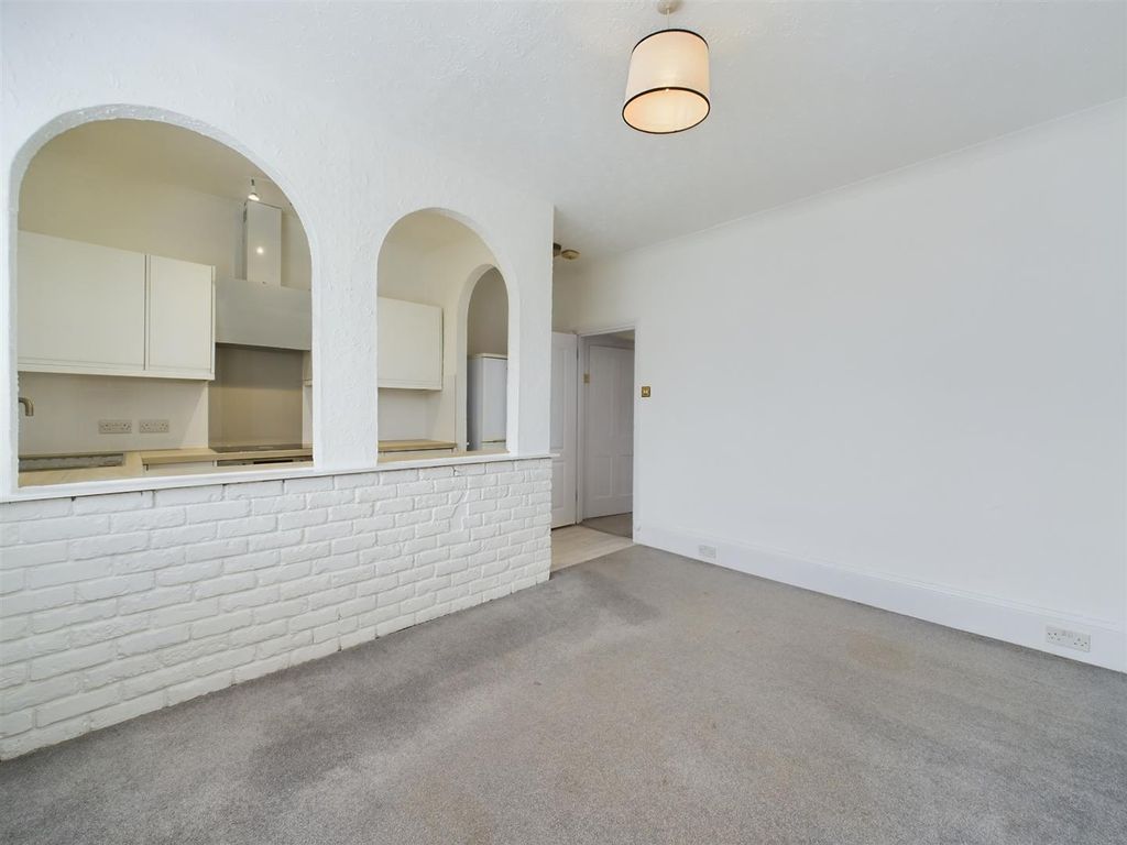 Property photo 3 of 7 Cam02534G0-Pr0237-Still001.Jpg