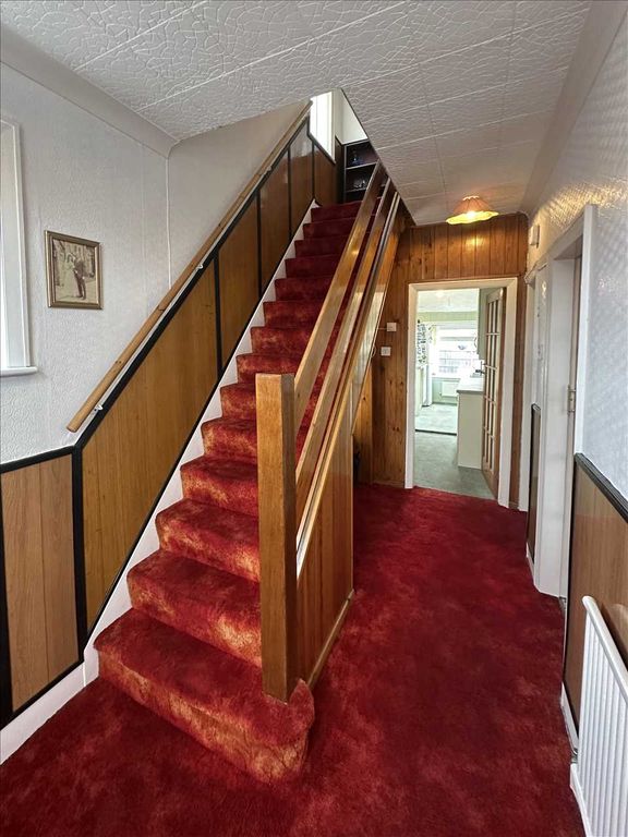 Property photo 3 of 15 Lounge Area: