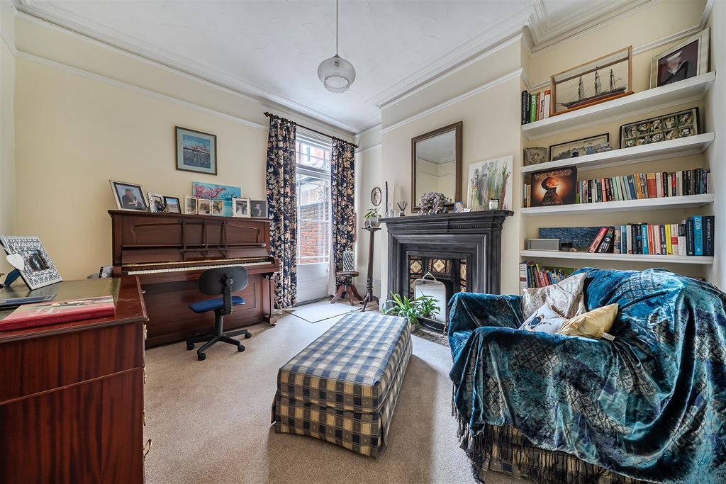 Property photo 3 of 13 1393020-7-694415d8Ed46E.Jpg